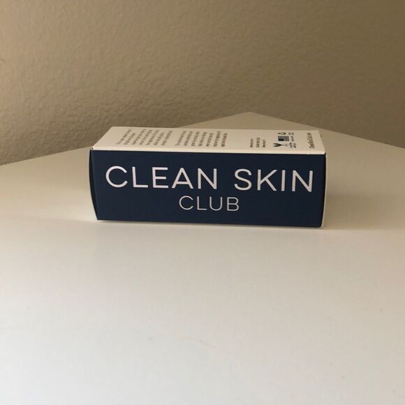 Clean Skin Club Vitamin C Brightening Booster NIB - Picture 3 of 5